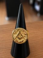 Chevalière maçonnique dorée